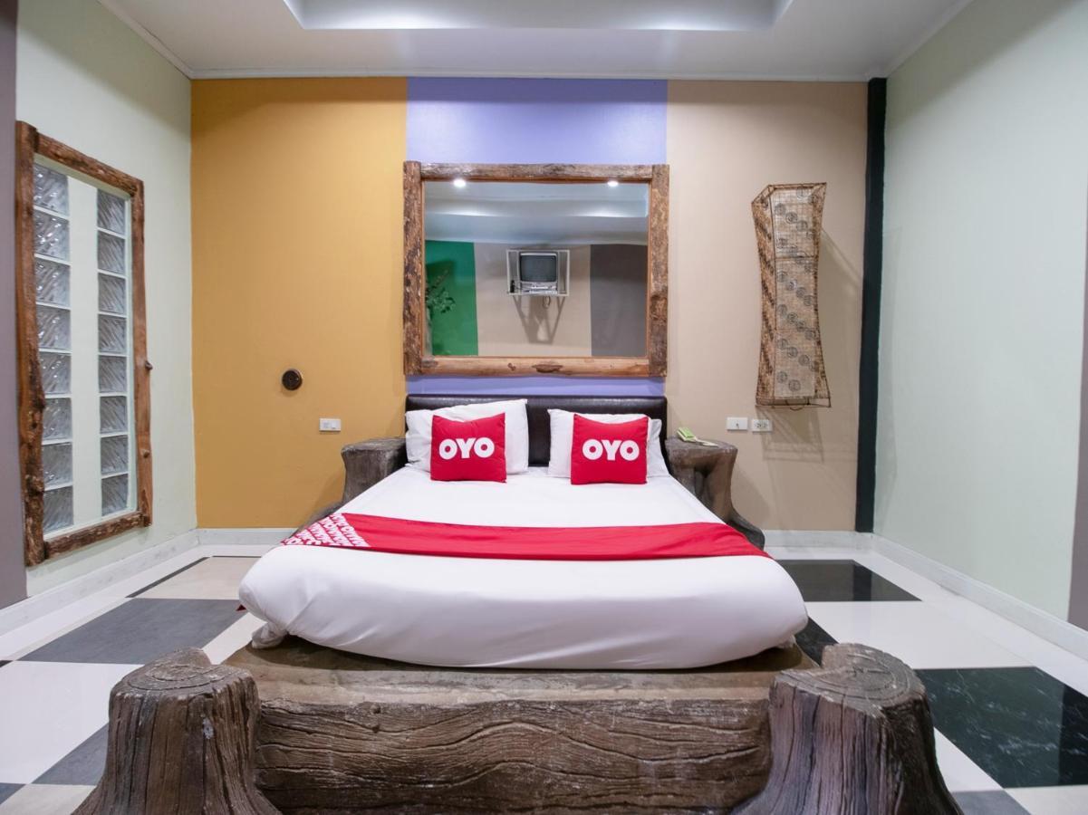 Oyo 1160 Top Inn Lam Luk Ka Ban Lat Krachaeng Dış mekan fotoğraf