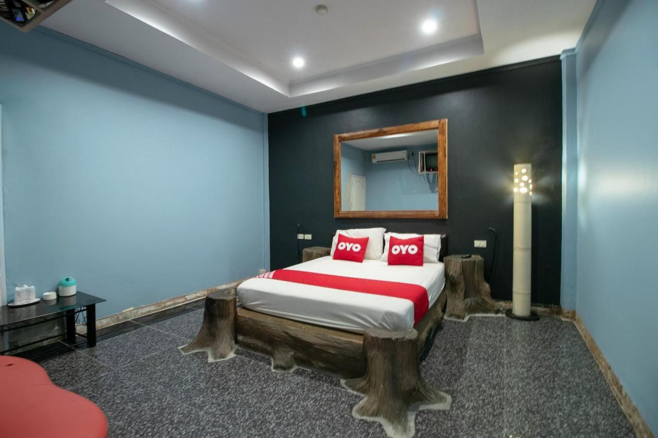 Oyo 1160 Top Inn Lam Luk Ka Ban Lat Krachaeng Dış mekan fotoğraf