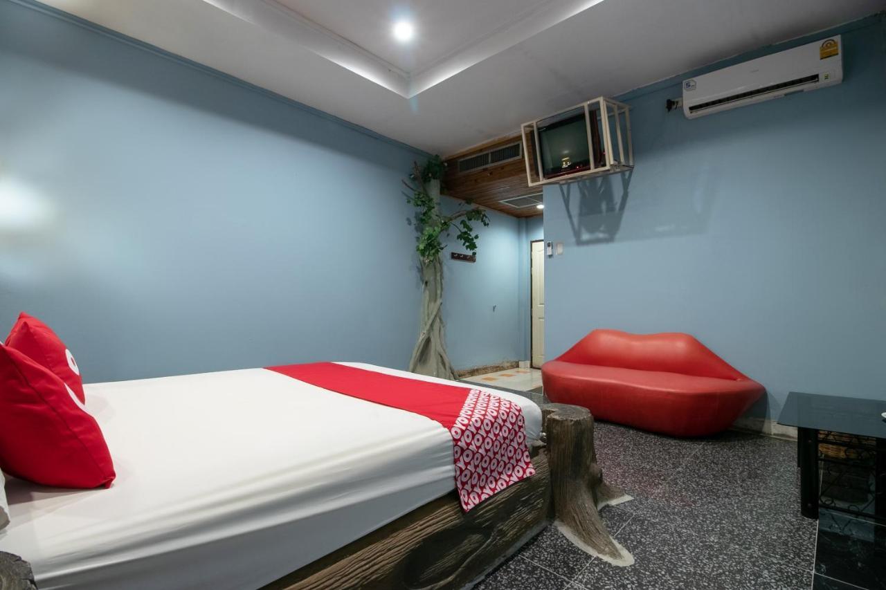 Oyo 1160 Top Inn Lam Luk Ka Ban Lat Krachaeng Dış mekan fotoğraf